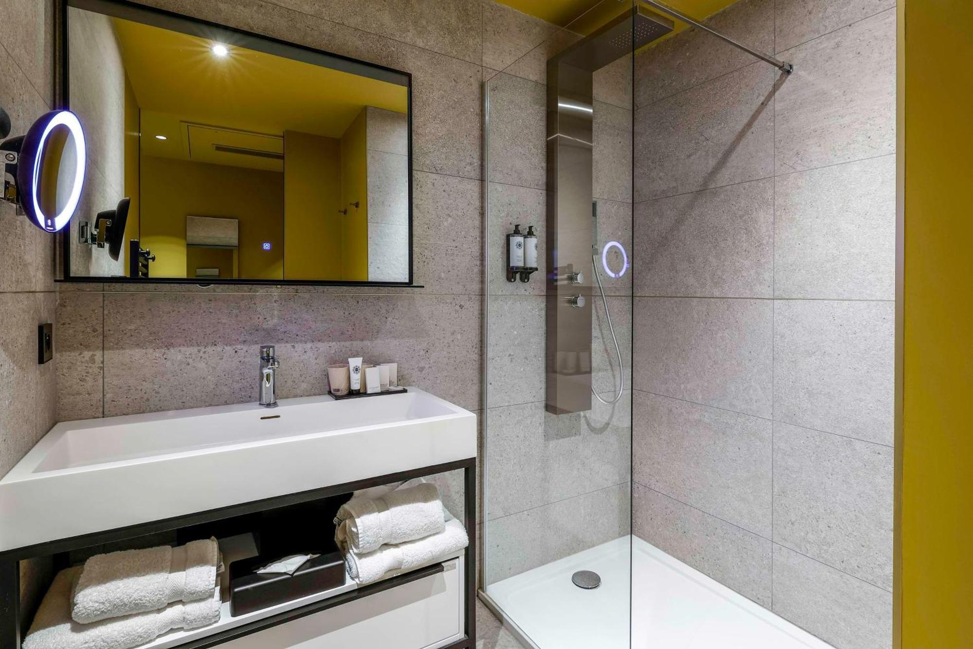 Leprince Hotel Spa; Best Western Premier Collection Le Mans Kültér fotó